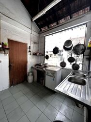 Changi Road (D14), Shop House #454121011